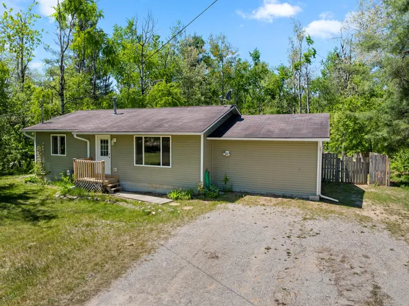 4029 Lake Manuka Rd, Gaylord, MI 49735