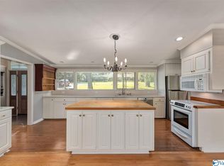 507 Glencoe Rd SE, Huntsville, AL 35802