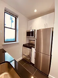 Rented by Metropolis Real Estate of Manhattan