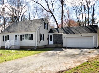 10 Applewood Rd, Bloomfield, CT 06002