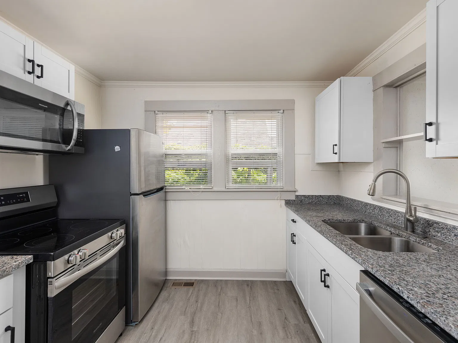 2 bed, 816 sqft, $1,000 — Photo 3