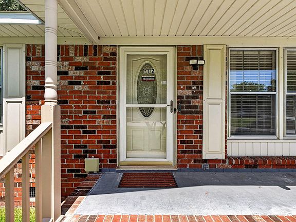 4th image of 112 Cornell Dr