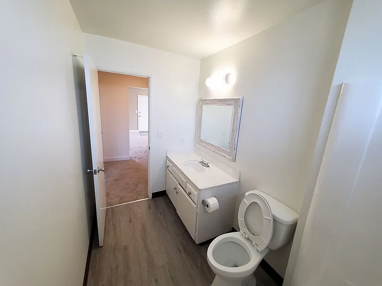 10500 Westminster Ave — Photo 11
