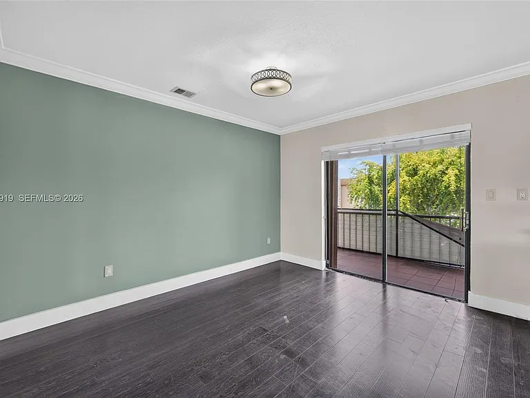 8401 SW 107th Ave #316E — Photo 11