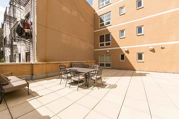 Sold by Century 21 Homefront | media 24