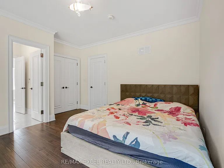 49 Kenton Dr — Photo 25