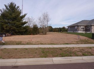 1680 Red Pine Court, Eau Claire, WI 54701