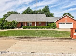502 Pool Ln, Shawnee, OK 74801