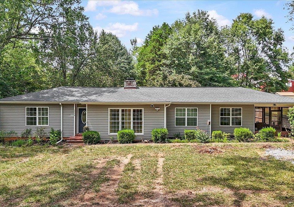 1st image of 3330 Robin Hood Dr