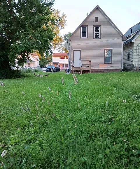 1130 Pinewood Ave — Photo 4