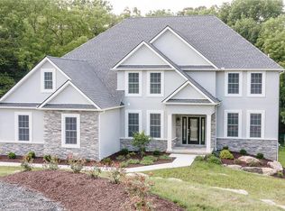 233 Lewis Cir, Easton, PA 18045