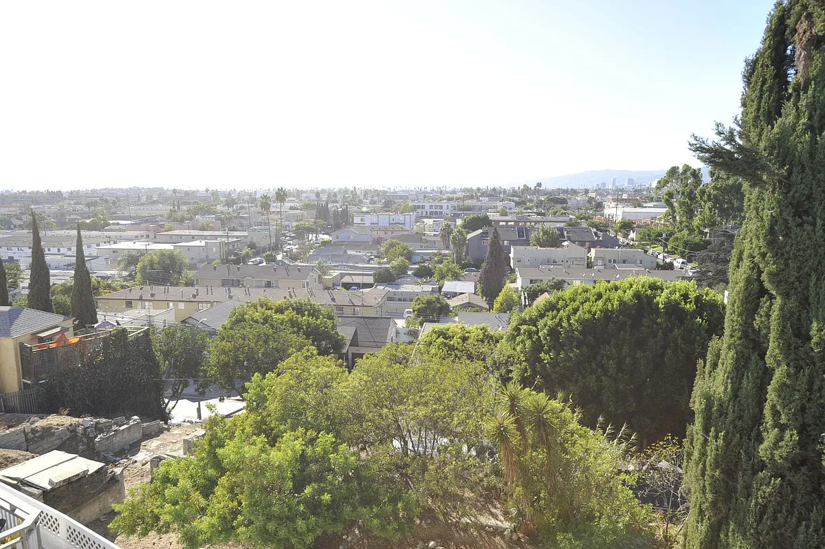 Building Photo - Manzanita