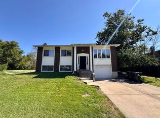 313 N Park Dr, Glenwood, IL