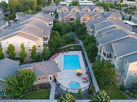 Stunning Community Views