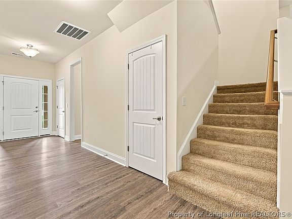 5th image of 305 Planters Ln