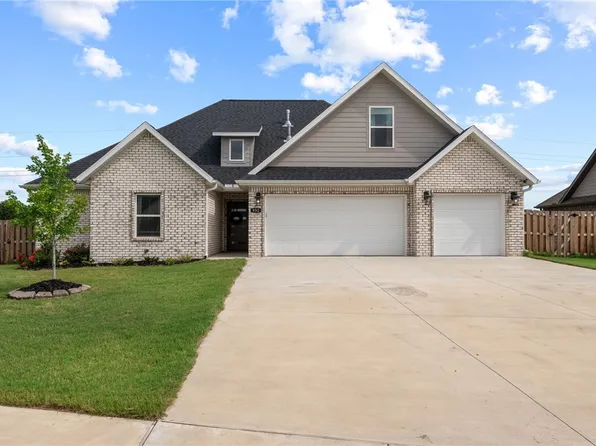 932 Pergola Ave, Tontitown, AR 72762