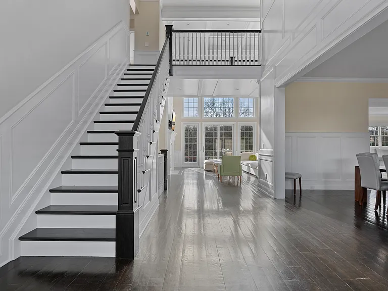 490 Montauk Hwy — Photo 7