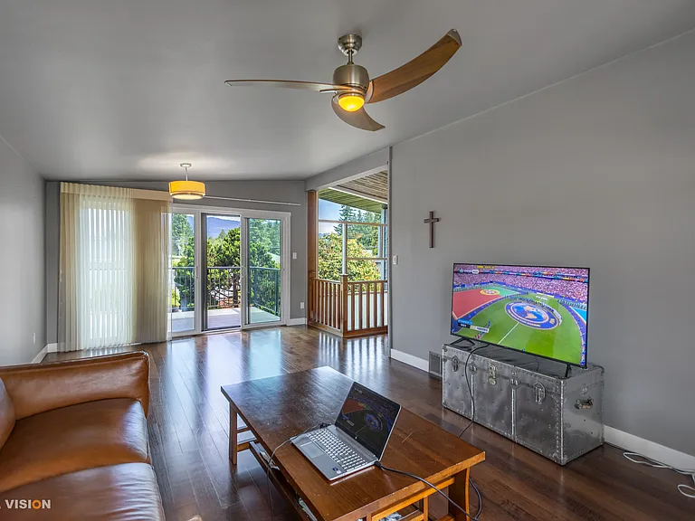 1630 Balmoral Ave — Photo 3