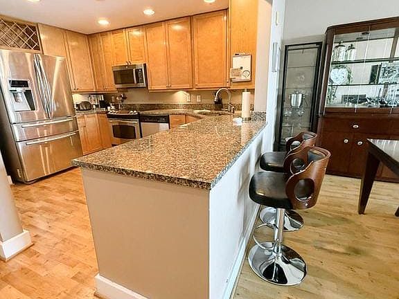 4th image of 717 S Columbus Blvd Unit 1505