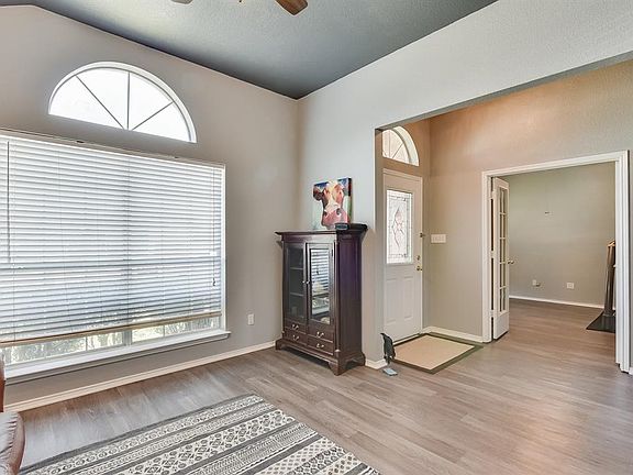 5th image of 6110 Summerfield Dr