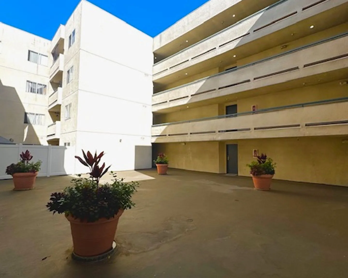 B & B Apartments — Photo 4
