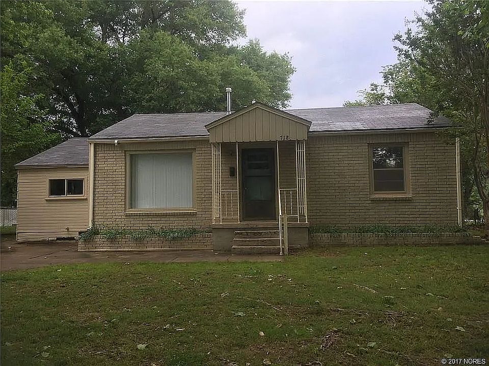 1st image of 718 S 2nd St