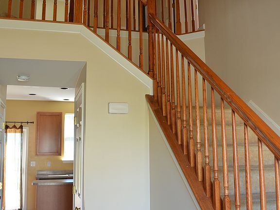 Welcoming 2-story Foyer