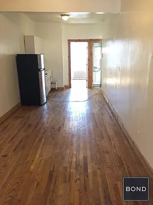 Rented by Bond New York | media 17