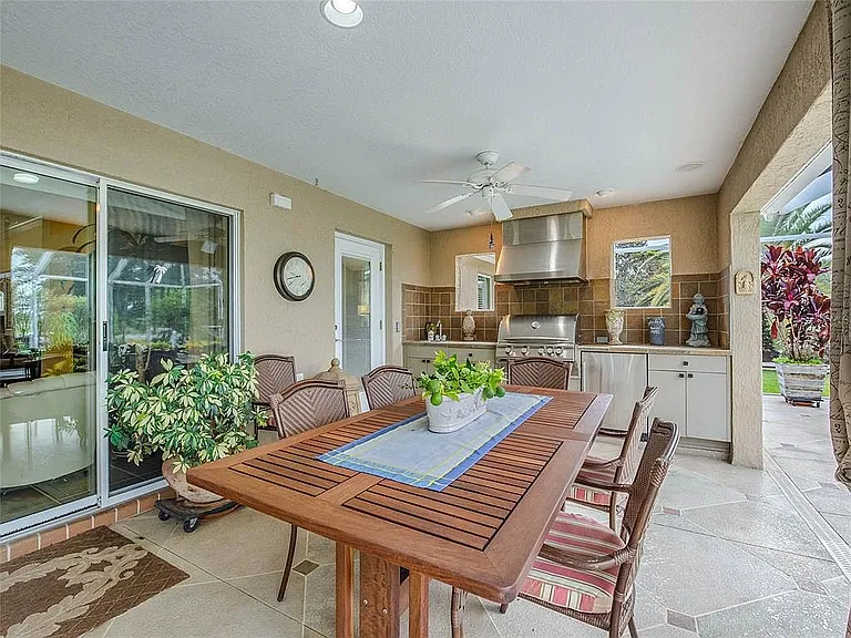 1281 Pendleton Cir — Photo 27
