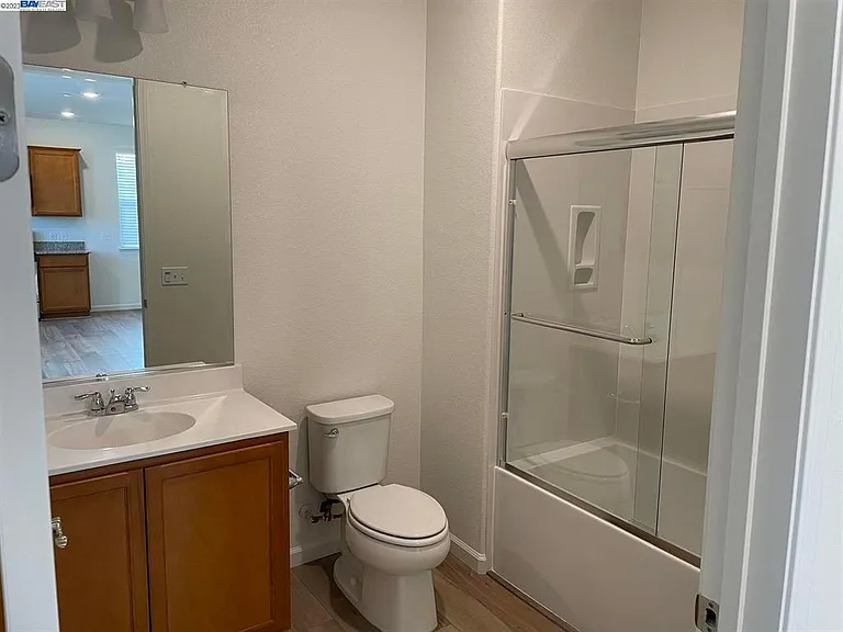 1920 Monroe Ct #3 — Photo 4