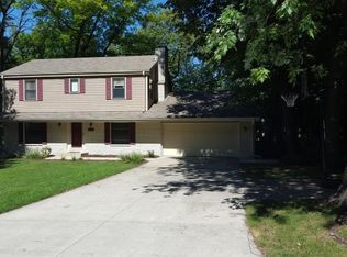 13650 W Marquette Dr, New Berlin, WI 53151