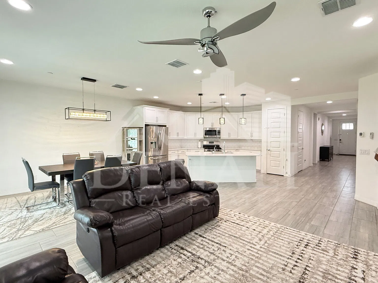 4 bed, 3.0 bath, 2277 sqft, $2,695 — Photo 2