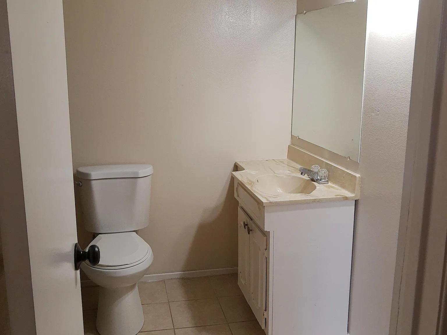 2 bed, 1100 sqft, $950 — Photo 4