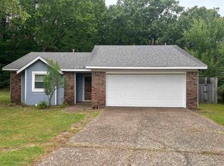 13 Page Cv, Maumelle, AR 72113