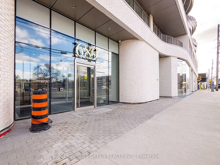 689 The Queensway #216 — Photo 7