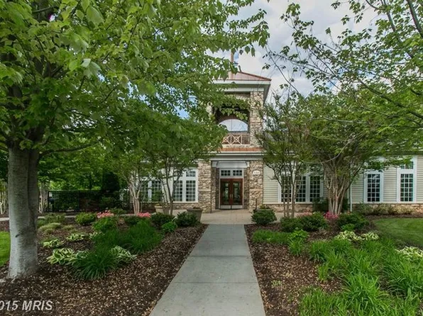 13399 Connor Dr #J, Centreville, VA 20120