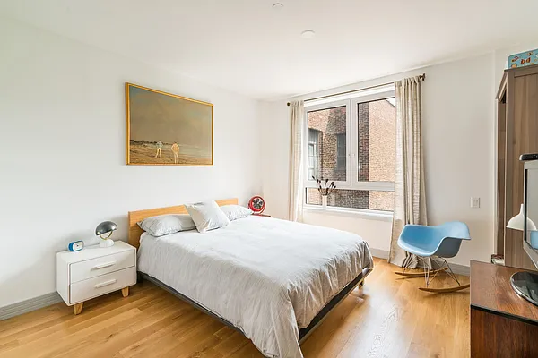 Sold by Compass | media 7