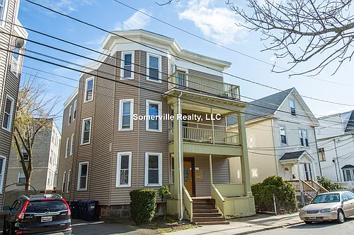 25 Ashford St #3 Photo 1