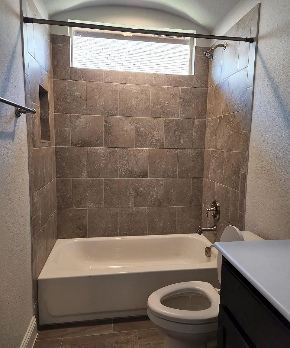 3 bed, 1867 sqft, $2,350 — Photo 4