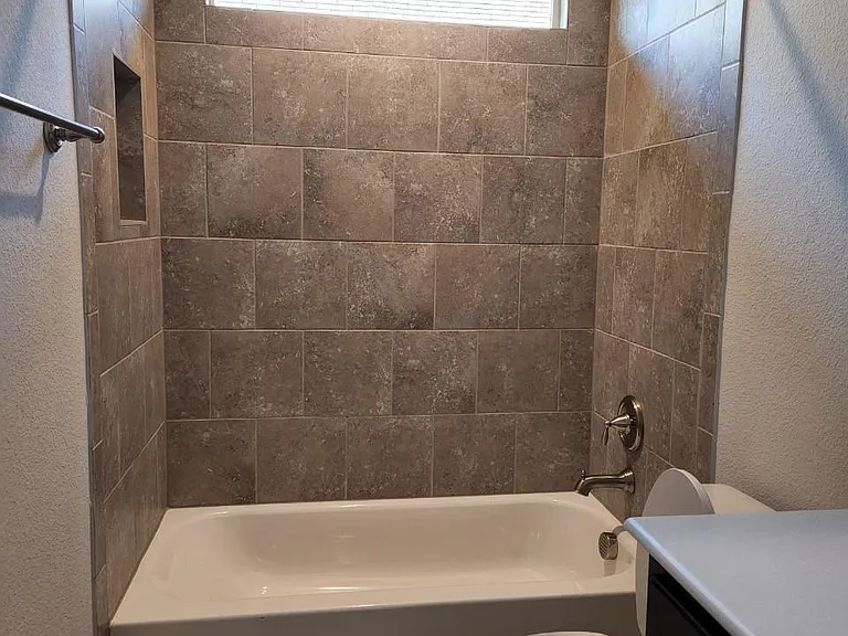 1801 Spinnaker Dr — Photo 4