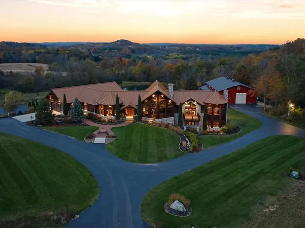 5674 State Highway 167, Hubertus, WI 53033