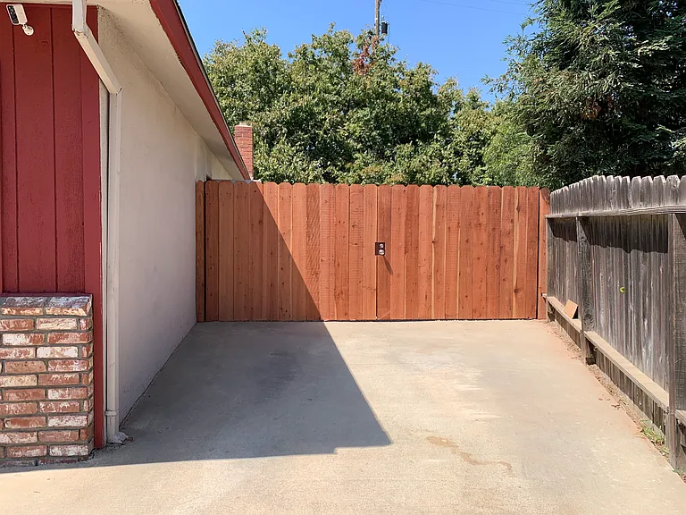 4287 N Charles Ave — Photo 11