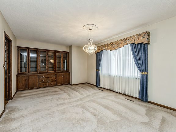 5th image of 1708 N Dolores St