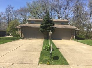 5223 Johnnycake Rdg NE, Canton, OH 44705