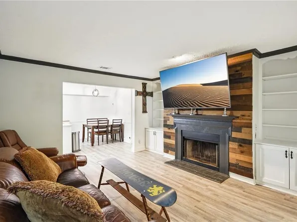 2071 Brian Way, Decatur, GA 30033