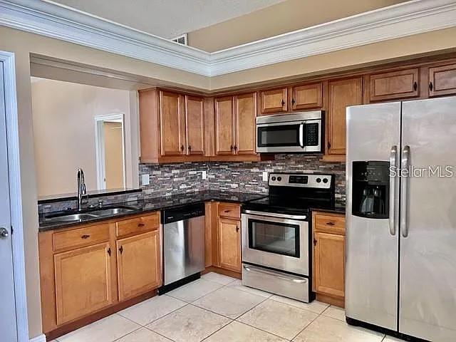 3072 Stillwater Dr — Photo 7