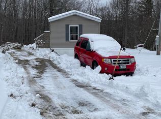 1068 River Ave, Gardiner, ME 04345