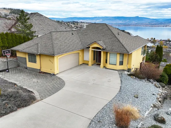 3617 Gala View Dr, West Kelowna, BC V4T 2M3