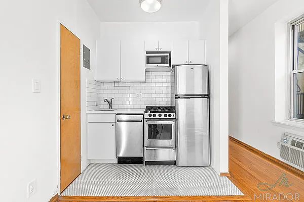 Rented by Mirador Real Estate | media 14