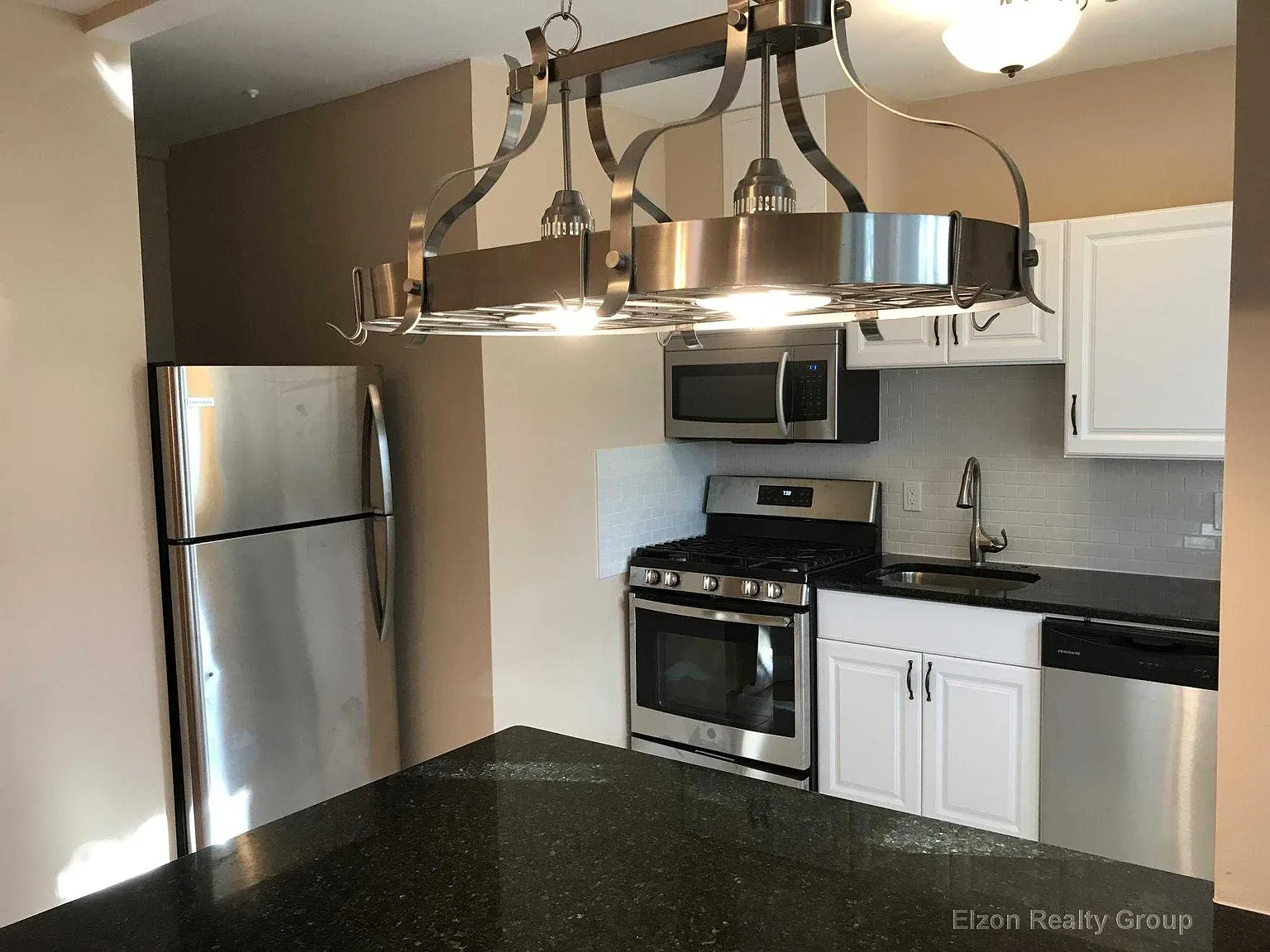 3 bed, $5,100 — Photo 3